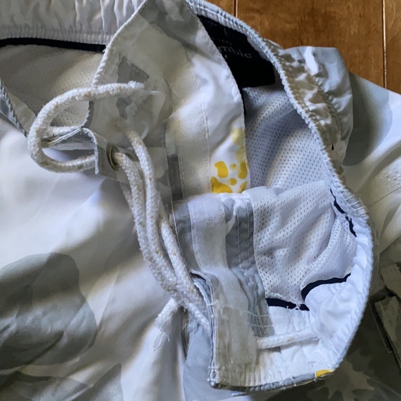 ABERCROMBIE KIDS BOYS SWIM TRUNKS SZ S - Picture 3 of 6